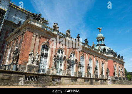 Neuer Palast - Teil des Campus der Universität Potsdam im Park Sanssouci in Potsdam, Deutschland Stockfoto