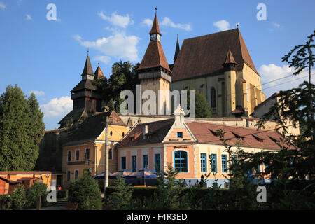 Befestigte Kirche, eine UNESCO World Heritage Site von Birthälm, Birthälm ein Dorf in Sibiu Grafschaft, Siebenbürgen, Rumänien Stockfoto