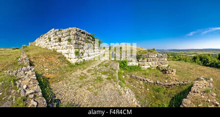 Antiken Asseria Ruinen Panoramablick, dalmatinischen Zagora, Kroatien Stockfoto