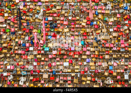 Deutschland, Europa, Hohenzollernbrücke, Köln, Liebe Schlösser, Schlösser, symbol, Nordrhein Westfalen, Rheinland, Loyalität, Stockfoto