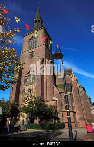 Katholische Pfarrkirche St. Martin bin Martinsplatz in Wachtendonk-Wankum, Niederrhein, Naturpark Maas-Schwalm-Nette, Nordrhein-Westfalen Stockfoto