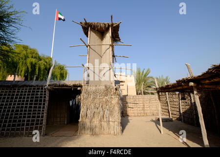 Bait al-Sahel-Zone oder der Küste Menschen Haus auf dem Display an Heritage Village in Abu Dhabi Vereinigte Arabische Emirate Stockfoto