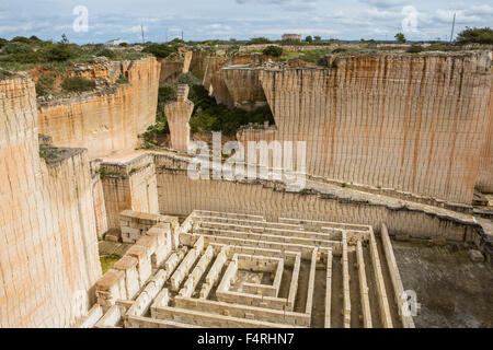 Ciutadella, Stadt, Lithica, Menorca, Insel, Spanien, Europa, S'Hostal, Architektur, Balearen, groß, tief, Steinbruch, Stein, touristische Stockfoto