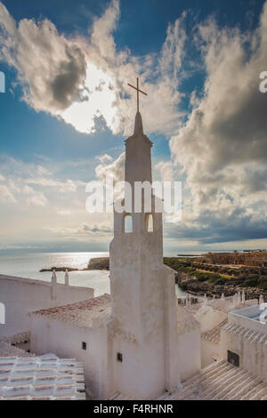 Binibeca, Angeln, Landschaft, Menorca, Balearen, Spanien, Europa, Frühling, Dorf, Architektur, Balearen, Glockenturm, mediterran, Stockfoto