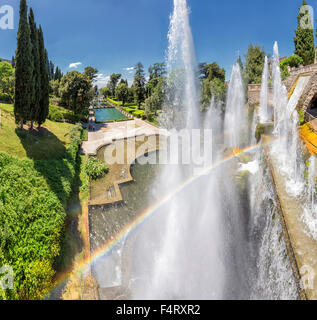 Europa, Tivoli, Italien, Latium, Villa d ' Este, Garten, Teiche, Brunnen, Landschaft, Wasser, Bäume, Frühling, Regenbogen, Fontana di Nettu Stockfoto