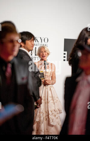 Eine englische Schauspielerin Helen Mirren besucht am roten Teppich Vernissage für das 28. Tokyo International Film Festival in Roppongi Hills Arena in Roppongi, Tokyo Japan Donnerstag, 22. Oktober 2015. Stockfoto