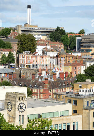 Blick vom Turm der St. Stephen Kirche im historischen Zentrum der Stadt von Bristol. Stockfoto
