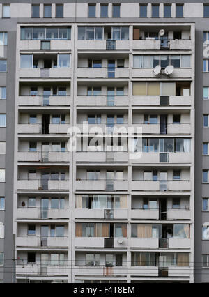 Balkone in Wohnblock ab 50, Warschau, Polen Stockfoto