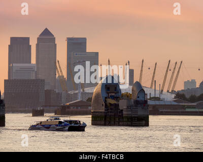 Großbritannien, England, London, Canary Wharf Skyline von Woolwich Stockfoto