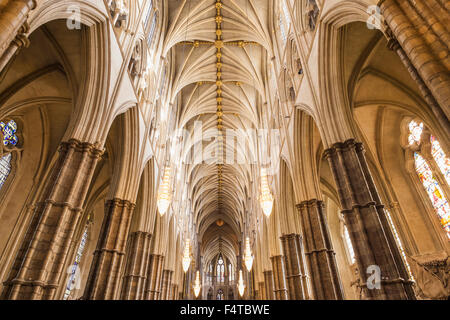 England, London, Westminster Abbey, das Kirchenschiff Stockfoto