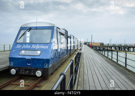 Southend auf Meer Vergnügen Pier, die längste in der Welt, bis 1,34 Meilen (2,16 km) in der Mündung des Flusses Themse. Stockfoto