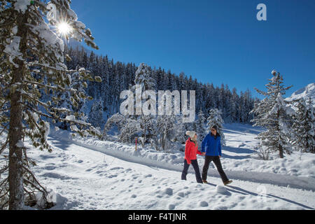 Wandern am Statzersee in der Nähe von St. Moritz, Stockfoto