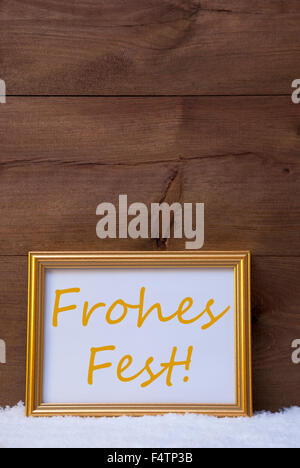 Rahmen mit Text Frohes Fest meine frohe Weihnachten im Schnee Stockfoto