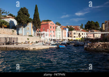 Blick auf den Hafen von Veli Losinj, Insel Cres, Kroatien, Kvarner-Bucht Stockfoto