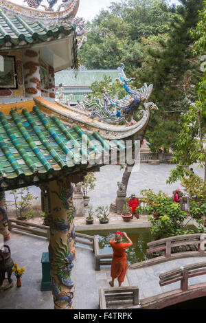 Marmorberge ist eine Ansammlung von fünf Marmor und Kalkstein Hügel befindet sich in Ngu Hanh Sohn Ward, südlich von Da Nang Stadt in Vietnam Stockfoto