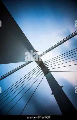 Daishihashi Brücke verbindet über Tamagawa Fluss, Ota-Ku, Tokio und Kawasaki City, Präfektur Kanagawa, Japan Stockfoto