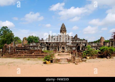 Preah Ko, Teil der Roluos-Gruppe von antiken Tempeln in Angkor archäologischer Park, Siem Reap, Kambodscha. Stockfoto