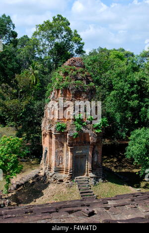 Preah Ko, Teil der Roluos-Gruppe von antiken Tempeln in Angkor archäologischer Park, Siem Reap, Kambodscha. Stockfoto