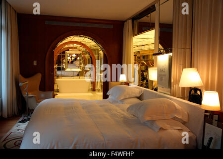 Eine Suite im Royal Monceau Raffles Hotel Paris Stockfoto