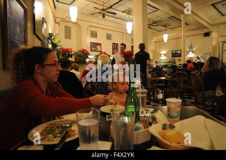 Restaurant, Cafe Pesto. Hilo Bay. Big Island, Hawaii. Die Ursprünge des Café Pesto lag in dem malerischen Hafen Stadt Kawaihae wo Stockfoto