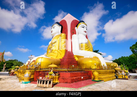 Bago, Myanmar vier Gesichter des Buddha am Kyaikpun Buddha. Stockfoto