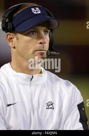 San Diego, Kalifornien, USA. 23. Oktober 2015. Utah State Aggies Head Coach Matt Wells während der NCAA Football-Spiel zwischen der SDSU Azteken und die Utah State Aggies im Qualcomm Stadium in San Diego, Kalifornien. SDSU Azteken besiegte die Utah State Aggies 48-14. Justin Cooper/CSM/Alamy Live-Nachrichten Stockfoto