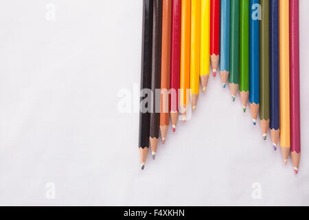 Buntstifte isoliert auf weißem Hintergrund Stockfoto