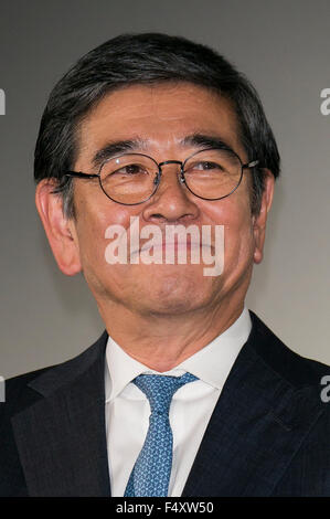 Tokio, Japan. 24. Oktober 2015. Schauspieler Koji Ishizaka besucht eine Bühne Gruß für den Film '' Frau in Gold'' bei TOHO Kinos in Roppongi auf 24. Oktober 2015, Tokio, Japan. Der Film wird in den japanischen Kinos am 27. November veröffentlicht werden. Das Screening ist Bestandteil der 28. Tokyo International Film Festival ist eines der größten Filmfestivals in Asien und läuft vom 22. Oktober bis Samstag 31. Bildnachweis: Rodrigo Reyes Marin/AFLO/Alamy Live-Nachrichten Stockfoto