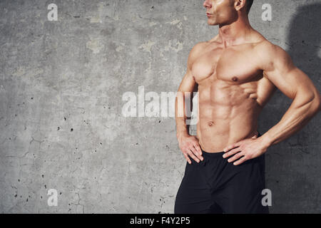 Fitness-Porträt halben Körper six pack kein Hemd, Fitness-Konzept, Raum für Exemplar, fit und gesund muskulösen männlichen Körper mit abdom Stockfoto