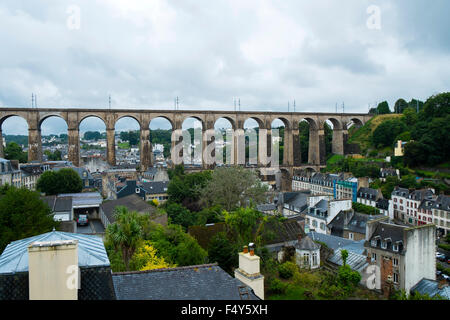 Ein Blick auf das Viadukt in Morlaix, Frankreich Stockfoto