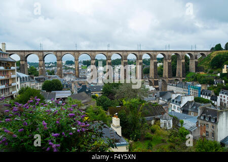 Ein Blick auf das Viadukt in Morlaix, Frankreich Stockfoto