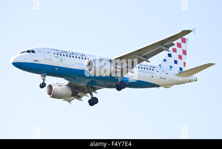 Croatia Airlines Airbus A319 9 A - CTL in Land am Flughafen London Heathrow LHR Stockfoto