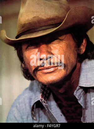 Der amerikanische Schauspieler Charles Bronson in einer Szene aus dem Film "Breakout" Stockfoto