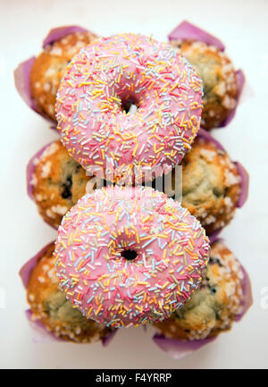 Stark gezuckerten Eistee Brötchen Stockfoto