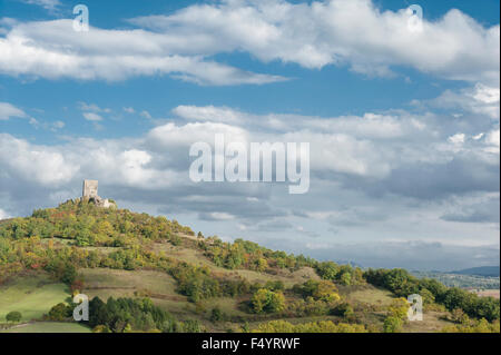 Château Puivert, eine beeindruckende Burg der Katharer in Aude, Languedoc, Frankreich Stockfoto