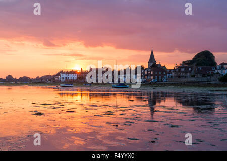 Sonnenuntergang am Bosham in West Sussex. Stockfoto