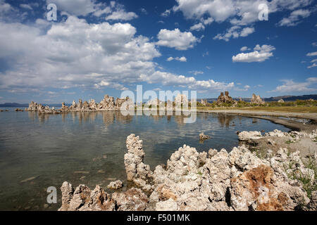 Tuff-Rock-Formation, Mono Lake, Mono Lake Tufa State Natural Reserve, California, USA Stockfoto