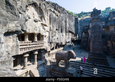 Detail der Höhle 16, der kailashanatha Höhle, in der zum UNESCO-Weltkulturerbe ellora. Alle die Tempel aus dem Vollen geschnitzt werden Stockfoto