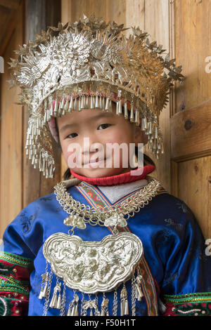 Miao-Mädchen in traditioneller Kleidung 3, Langde Shang Miao Dorf, Guizhou Provinz, China Stockfoto