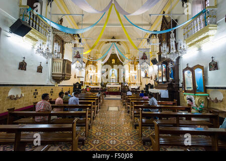 Innerhalb der panchim Kirche, die Kirche in der Hauptstadt von Goa, ehemalige portugiesische Kolonie Stockfoto