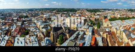 Lviv Panoramablick aus der Vogelperspektive auf aus der Stadt in der Ukraine Stockfoto