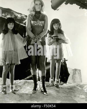 Die Schauspielerin Jane Fonda in einer Szene aus dem Film "Barbarella", 1968 Stockfoto