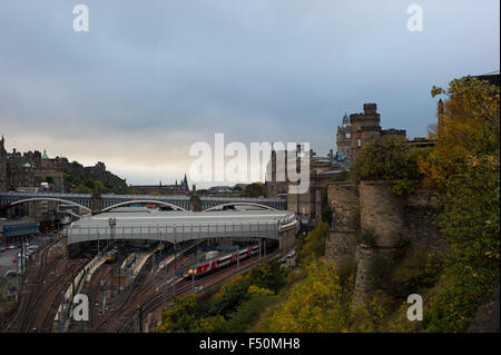 Edinburgh Waverley Bahnhof Stockfoto