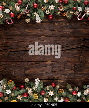 Tanne Baum Weihnachtsdekoration mit Exemplar Stockfoto