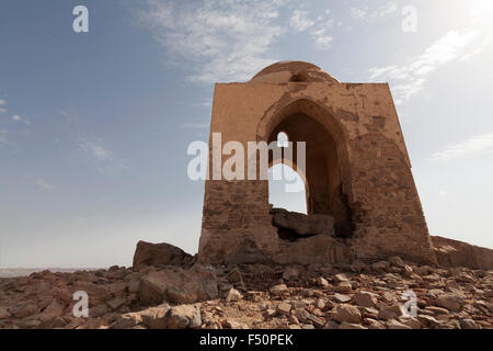 Qubbet el-Hawa-Grab des Windes, der gewölbte muslimischen Schrein in der Adligen Gräber, Aswan, Oberägypten Stockfoto