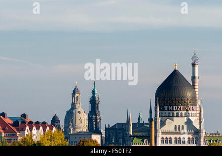Yenidze und die Kirchen katholische Hofkirche und Frauenkirche, von ostrageheges gesehen Stockfoto