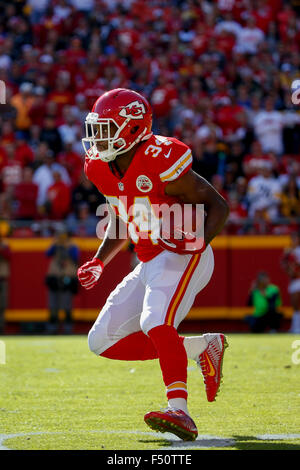 25. Oktober 2105: Kansas City Chiefs Runningback Knile Davis (34) während die NFL-Spiel zwischen der Pittsburgh Steelers und die Kansas City Chiefs am Arrowhead Stadium in Kansas City, Missouri. Die Häuptlinge besiegten die Steelers 23-13 Tim Warner/CSM. Stockfoto