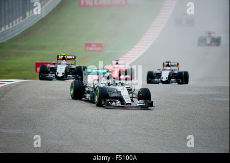 Austin, Texas, USA. 25. Oktober 2015. Nico Rosberg #06 mit Mercedes AMG Petronas F1 Team Rennen in den USA Grand Prix Circuit of the Americas. Austin, TX. Mario Cantu/CSM Credit: Cal Sport Media/Alamy Live-Nachrichten Stockfoto