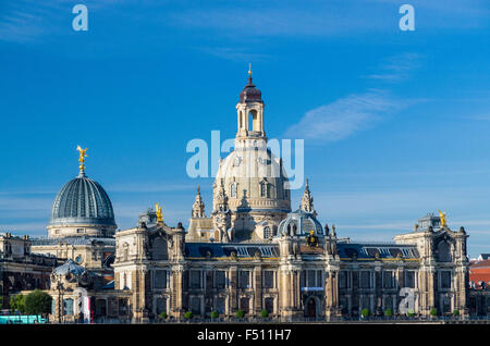 Die Brühlsche Terrasse und Frauenkirche, von Carola Bridge gesehen Stockfoto