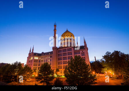 Yenidze, die aussehen wie eine Moschee, verwendet eine Zigarette Manufaktur werden Stockfoto